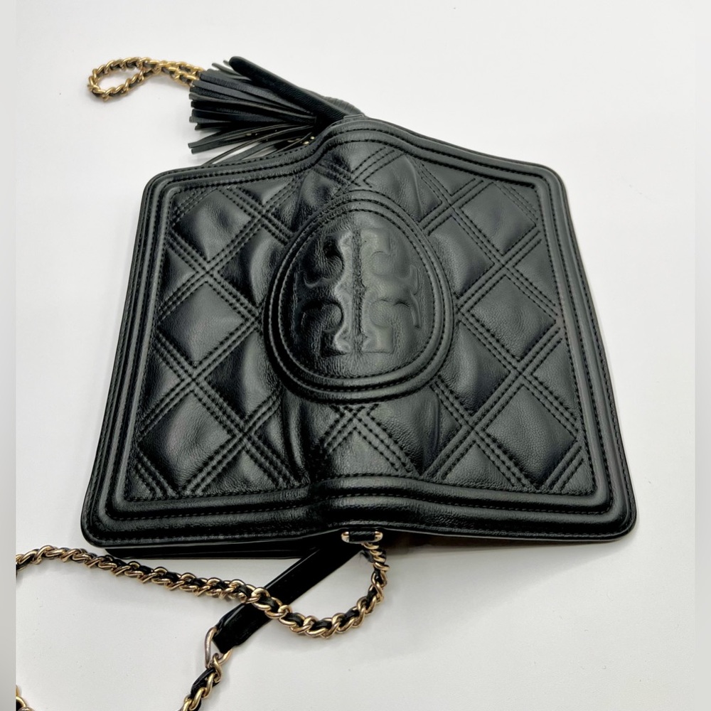❌❌ SOLD❌❌ Tory Burch Black Quilted Crossbody Bag with Tassel - Picture 10 of 15